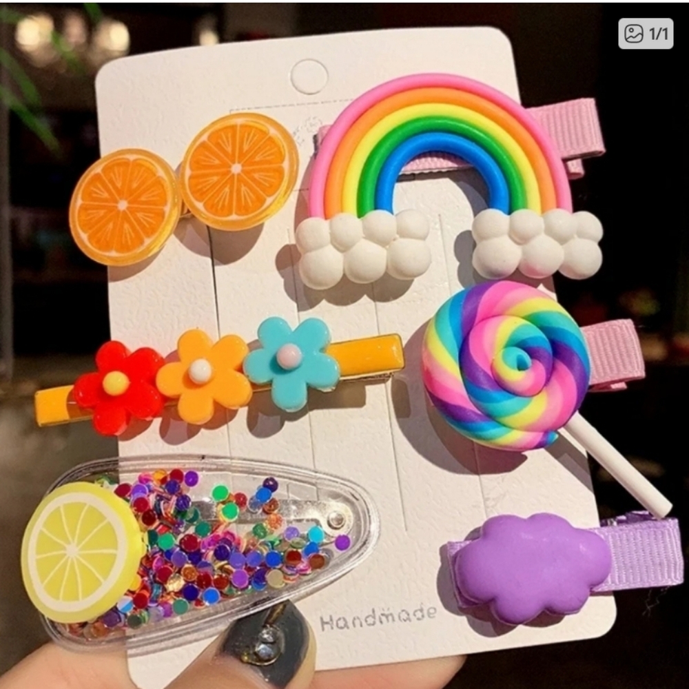 Five Randomized Hair Clips - Picture 2 of 2